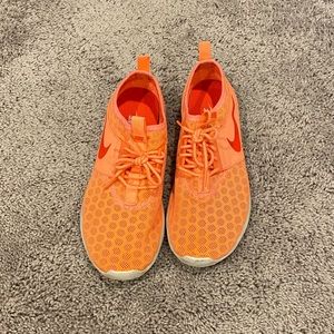 Orange Nike juvenate size 9.5